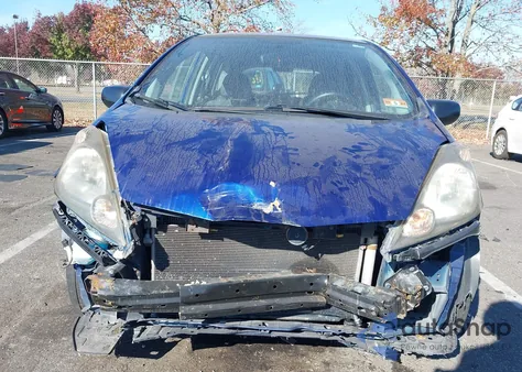 2010 Honda Fit z USA, uszkodzony, nr VIN JHMGE8H29AS008431